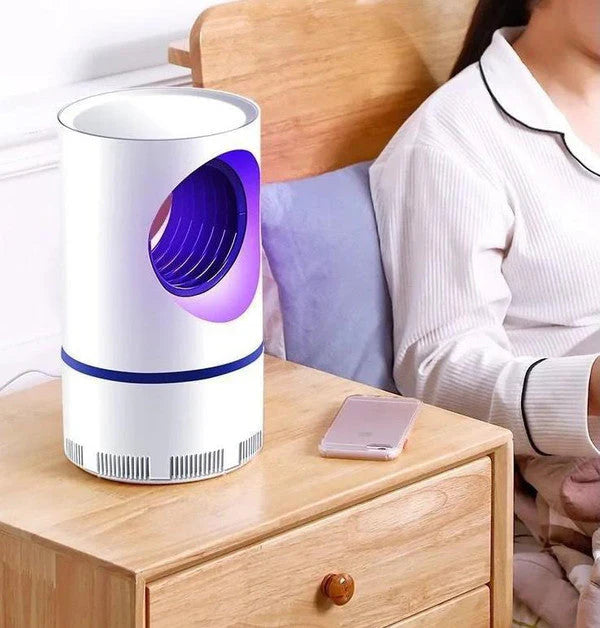 Helos™ Lámpara UV USB silenciosa – Luz para reducir insectos en interiores